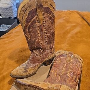 Corral Rustic Brown and Tan Western Heeled Boots
